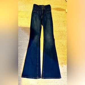 FREE PEOPLE dark blue bell bottom jeans sz 24 worn once!